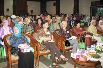 Seminar Manajemen Keuangan Keluarga