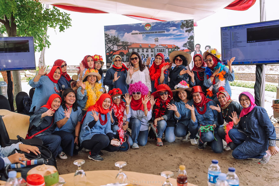 Happy bersama Ibu Happy