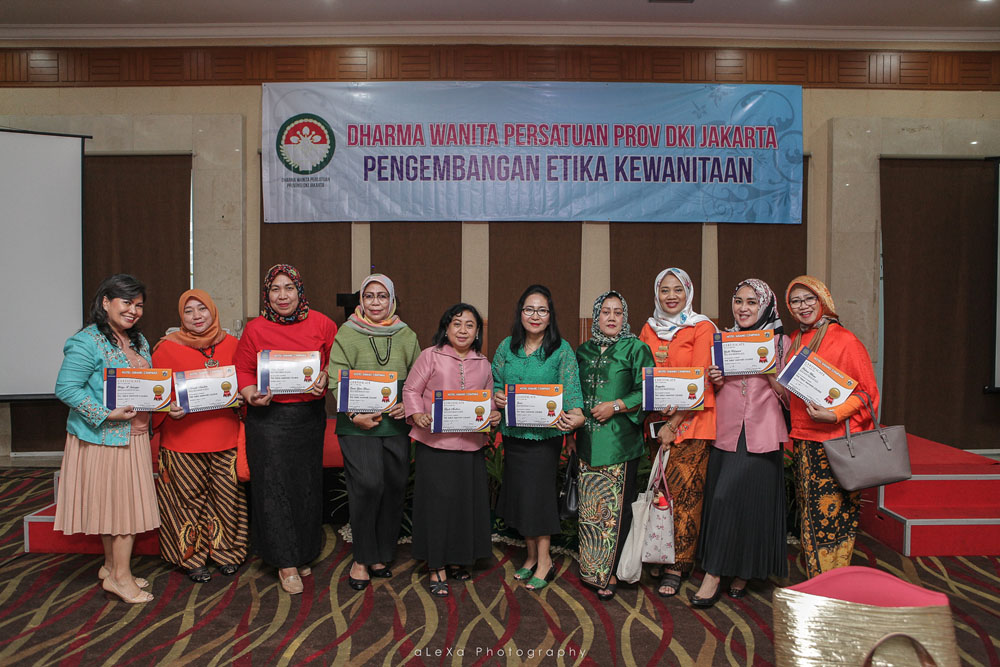 Pelatihan Table Manner