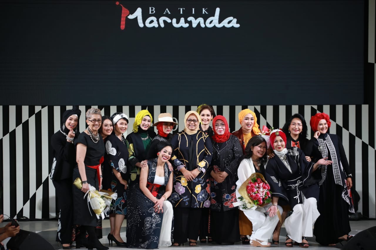 Fashion Show Batik Marunda di JFW 2020
