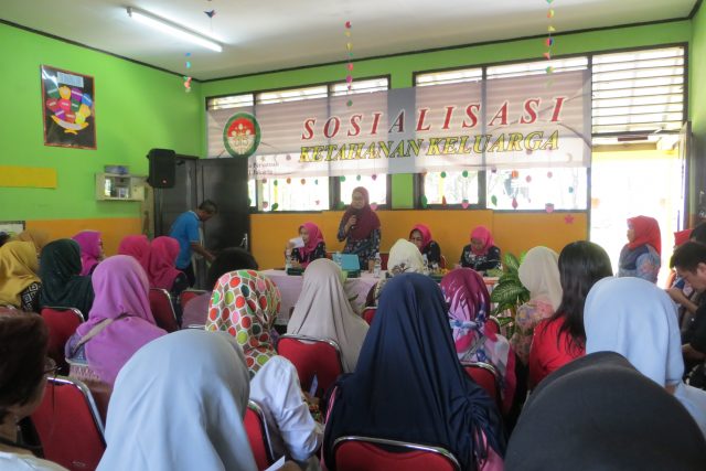 Sosialisasi Ketahananan Keluarga (Parenting)