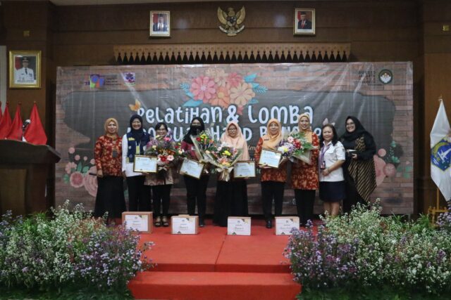 Pelatihan  dan Lomba Membuat Bouquet DWP Kota Adm. Jakarta Barat